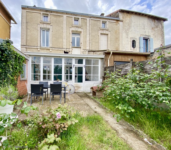 HURRY! Gorgeous Period Town House with 4 Bedrooms and Enclosed Garden