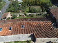 Belle Charentaise Avec 4 Chambres Et Jardin Clos Sur 1433m²