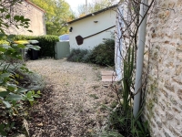 Très Jolie Maison de 2 Chambres avec Jardin et Garage