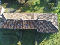 GROS POTENTIELS ! Grande Maison Ancienne Proche de Nanteuil-en-Vallée