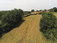 Belle Maison de Campagne avec Vues Magnifiques et Terrain de Golf 2 Trous! - Proche de Nanteuil