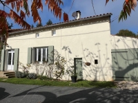 Très Jolie Maison de 2 Chambres avec Jardin et Garage