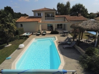 Sublime Maison de 3 Chambres avec Piscine