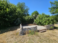 Superb Character House with 2 Bedrooms Between Champagne Mouton and Saint-Laurent-de-Céris