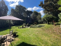 Manoir et Ancienne Grange Rénovée avec Piscine sur un Terrain de plus de 3 Hectares