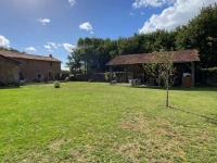 Superbe Maison de Campagne à Nanteuil en Vallée