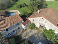 Belle maison en Pierre avec Piscine et Grand Jardin