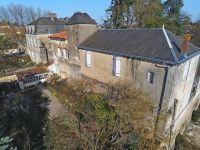 Rare And Magnificent 17th Century "Ramparts" Property In Ruffec