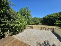 Superb Character House with 2 Bedrooms Between Champagne Mouton and Saint-Laurent-de-Céris