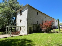 6 Bedroom Mill On Over 1 Acre Of Landscaped Gardens, Swimming Pool And Barn