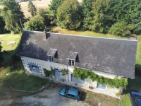 Manoir et Ancienne Grange Rénovée avec Piscine sur un Terrain de plus de 3 Hectares