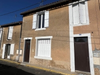 Maison de 2 Chambres avec Jardin au Centre de Ruffec