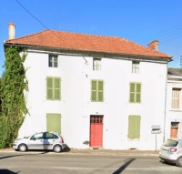 Beautiful Town House - Great Potential for Chambres d'Hôtes