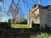 Très Belle Maison du 17e Siècle avec Beau Parc et Dépendances