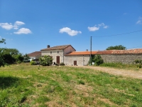 Belle Maison Ancienne entre Villefagnan et Chef-Boutonne