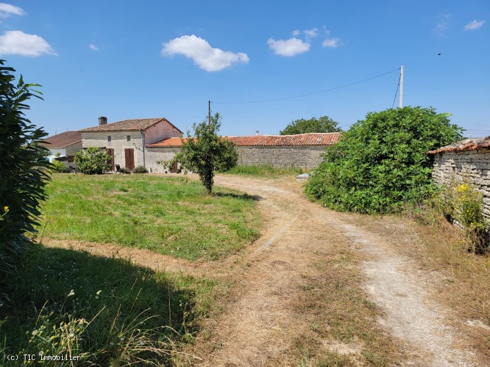 Beautiful Old House between Villefagnan and Chef-Boutonne