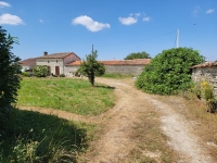 Belle Maison Ancienne entre Villefagnan et Chef-Boutonne