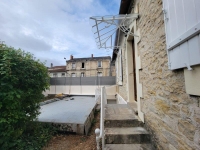 Jolie Maison avec Garage et Jardin au Cœur de Ruffec