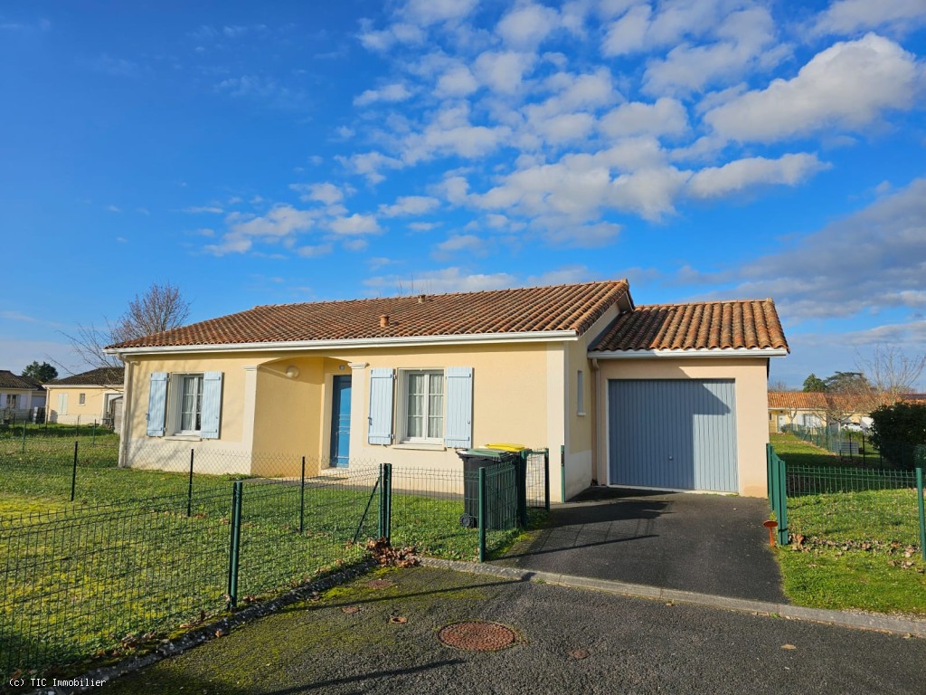 Pavillon de Plain-Pied de 3 Chambres à Ruffec