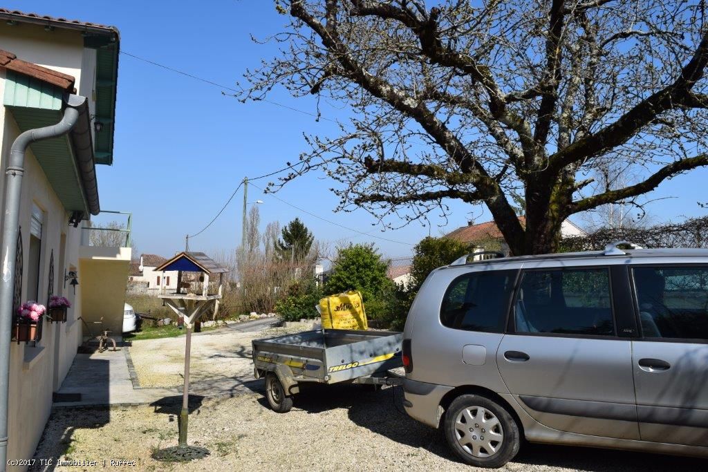 Maison Avec 3 Chambres Piscine Hors Sol Et Jardin Avec Belles Vues