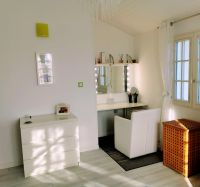 Maison De Plain Pied En Bon Etat Avec Piscine Et Appartement