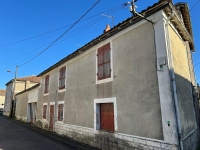 Ancienne Commerce / Maison à Rénover avec 3 Chambres