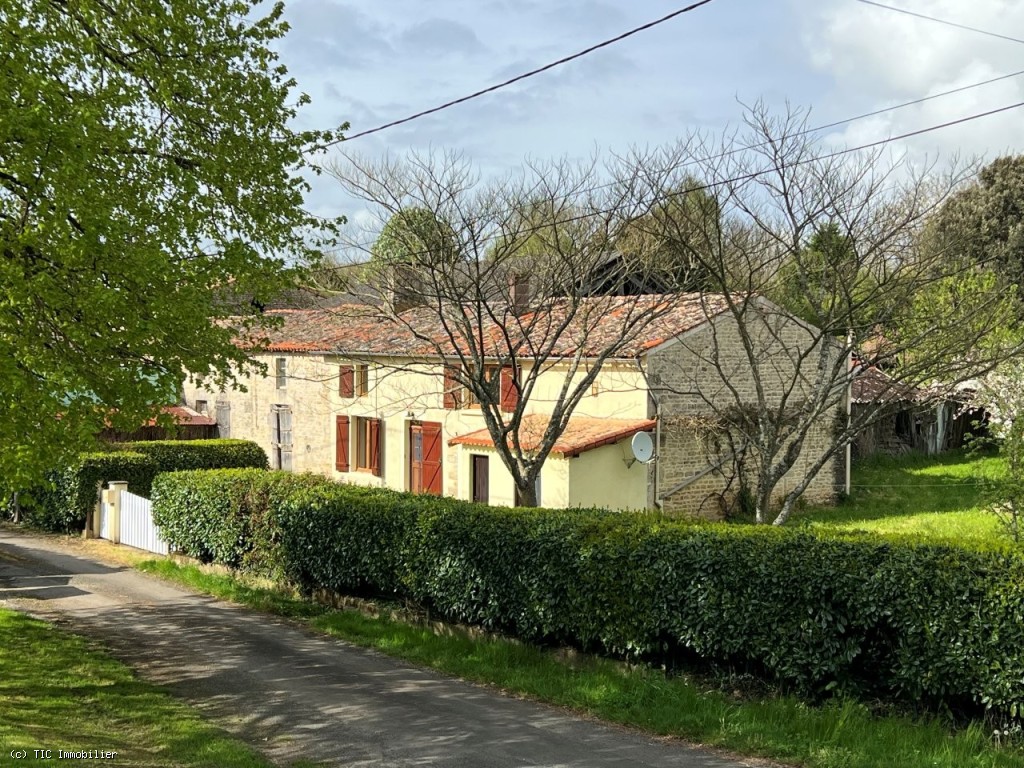 Charming 2-Bedroom Village House with Renovation Project and Spacious Grounds