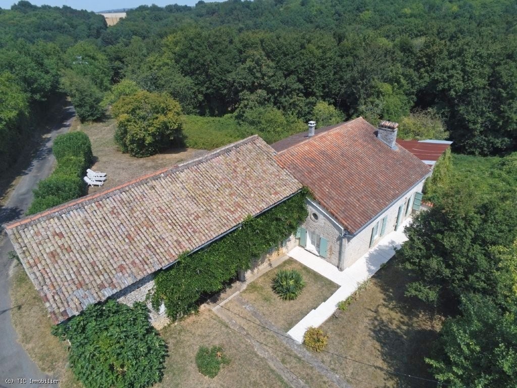 Charming 3 Bedroom Renovated Stone Property in Tranquil Countryside Setting