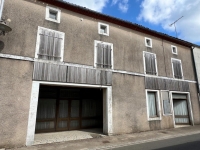 Beautiful Commercial Potentials: House for Commercial Use between Champagne-Mouton and Confolens to Renovate