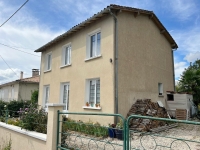 3 Bedroom Town House In Charroux : Quiet Location