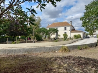 Open Views : Detached "Maison de Maître" with Large Garden and Outbuildings