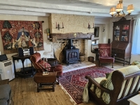 Superb Character House with 2 Bedrooms Between Champagne Mouton and Saint-Laurent-de-Céris