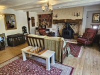 Superb Character House with 2 Bedrooms Between Champagne Mouton and Saint-Laurent-de-Céris