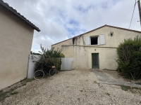 Charming Stone House with 5 Bedrooms, Garden and Pool - 10 Minutes from Ruffec