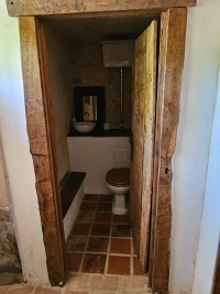 Superb Character House with 2 Bedrooms Between Champagne Mouton and Saint-Laurent-de-Céris