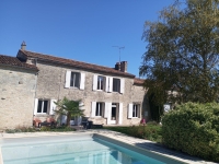 Beautiful Stone House with 5 Bedrooms and Swimming Pool. Gîte Possibility