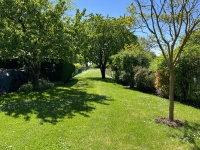 Maison De Campagne Située Au Calme A Vendre. 2 Chambres Et Grand Jardin