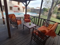 Spacious Family Home with Pool, 6 Bedrooms – Peaceful Hamlet Setting, 2.5 km from Village Centre