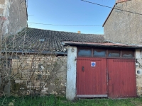 Ancienne Commerce / Maison à Rénover avec 3 Chambres