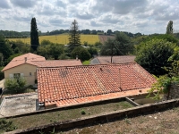 Maison de Ville dans une Rue Calme