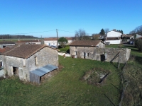 Deux Maisons en Pierre à Rénover Sur Un Terrain De 1859m²