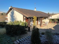 Charmant Pavillon de 3 Chambres avec Sous-Sol à Ruffec