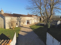 Beautiful Stone House with 5 Bedrooms and Swimming Pool. Gîte Possibility