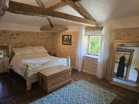 Superb Character House with 2 Bedrooms Between Champagne Mouton and Saint-Laurent-de-Céris