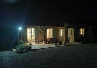 Maison De Plain Pied En Bon Etat Avec Piscine Et Appartement