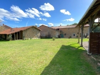 Superbe Maison de Campagne à Nanteuil en Vallée