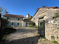 Belle maison en Pierre avec Piscine et Grand Jardin