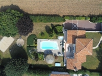 Sublime Maison de 3 Chambres avec Piscine