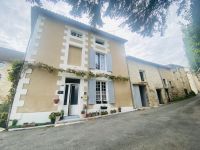 Beautiful Stone House at the foot of the Chateau in Verteuil sur Charente