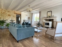 Belle Maison de Campagne avec Vues Magnifiques et Terrain de Golf 2 Trous! - Proche de Nanteuil